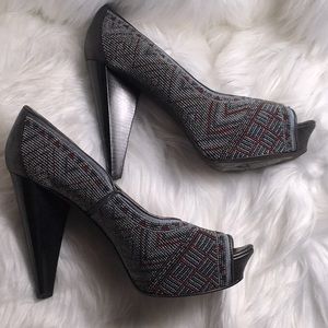 Donald J Pliner CECI Beaded Stillettos size 10